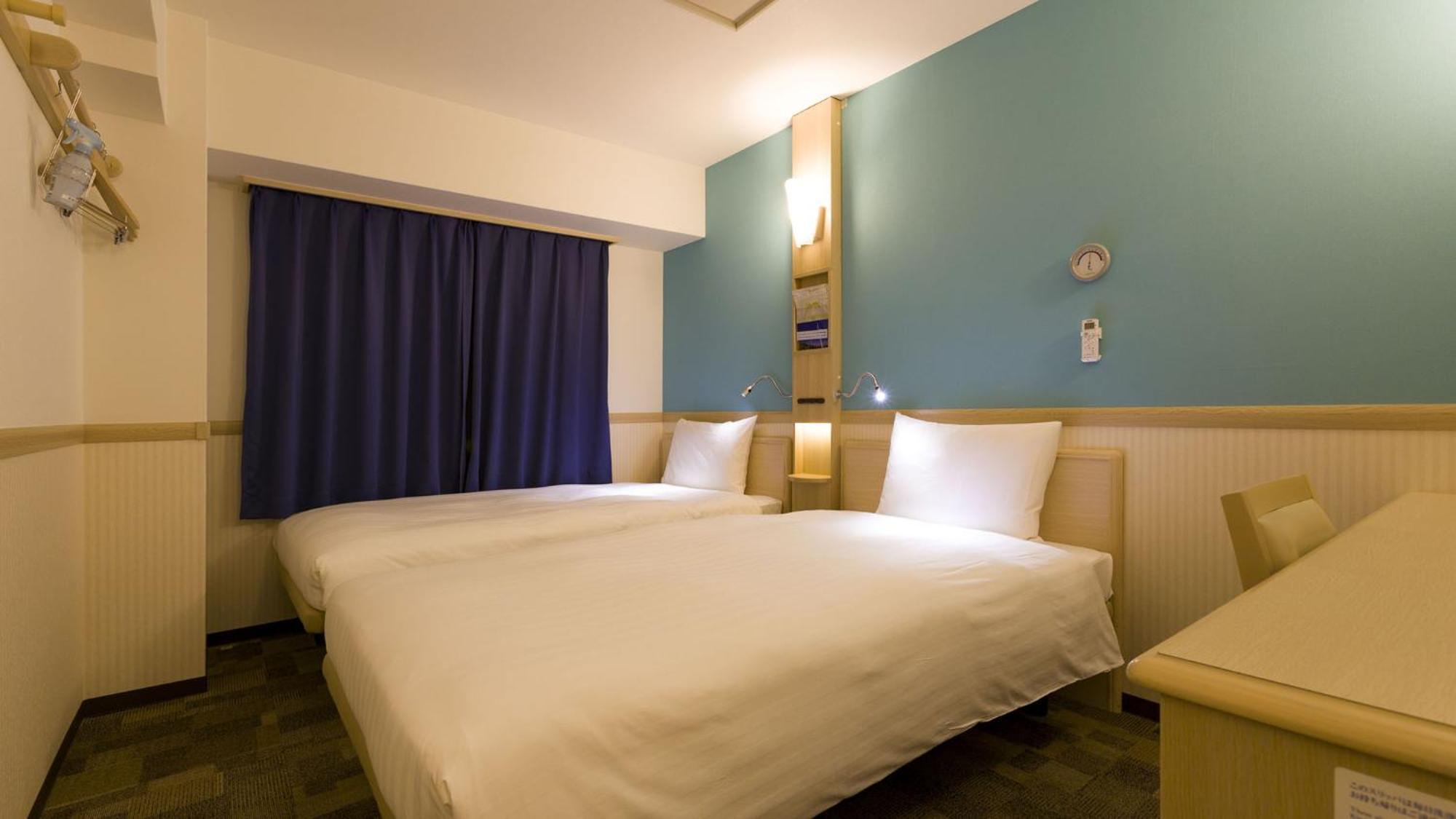 Toyoko Inn Ebina Eki Higashi Guchi Room photo